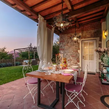 Villa Rondini, With Pool *