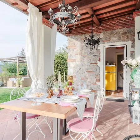 Villa Rondini, With Pool *