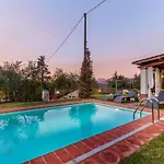 וילה Rondini, With Pool Chiatri