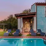 וילה Rondini, With Pool