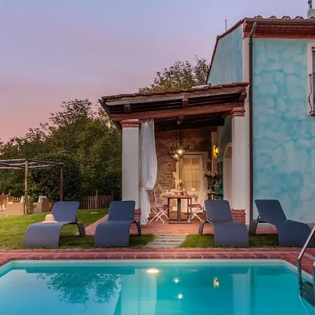 Villa Rondini, With Pool